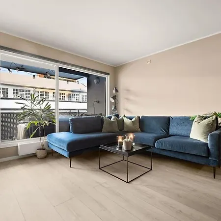 Central - Two Bedroom With Stylish Interior - Free Parking - Oslo